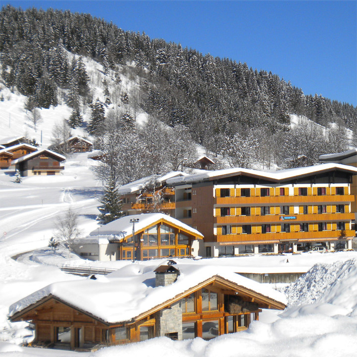 village vacances la clusaz les confins neige